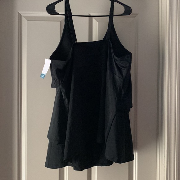 Swim by Cacique lightly lined no-wire bathing suit tankini in black - top only. - Picture 3 of 3